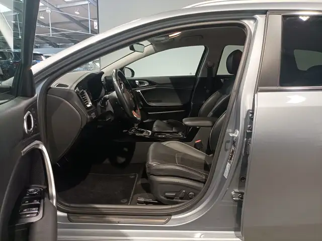 Kia Ceed view 8