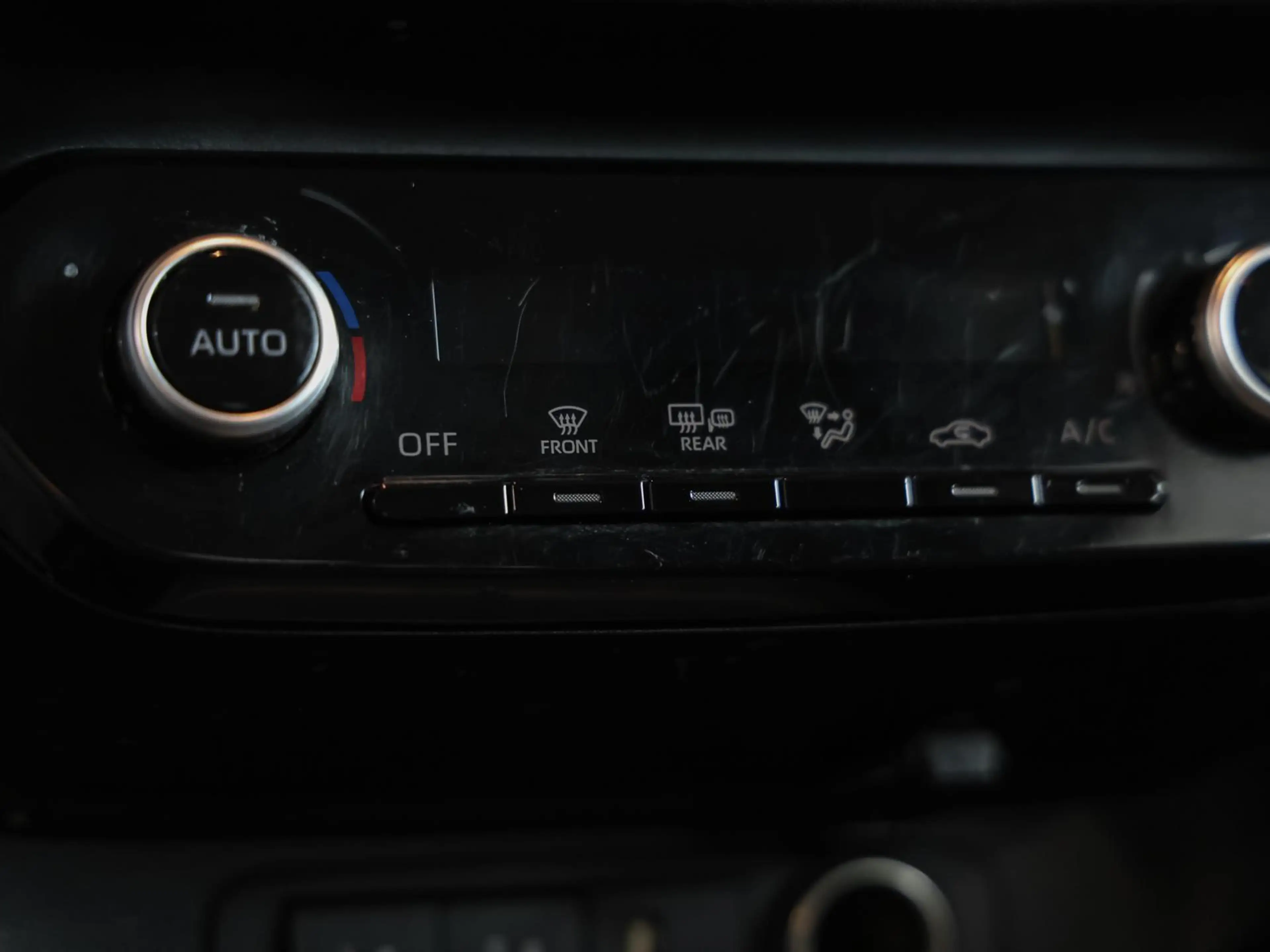 Toyota Aygo X 1.0 VVT-i Play SHZ PDC KLIMA BT ZV SERVO — photo 13