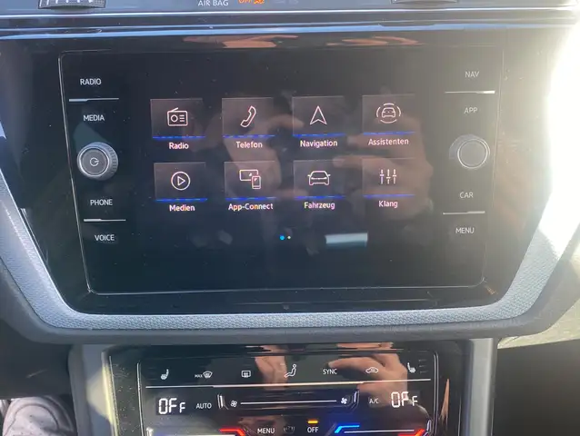 Volkswagen Touran view 10