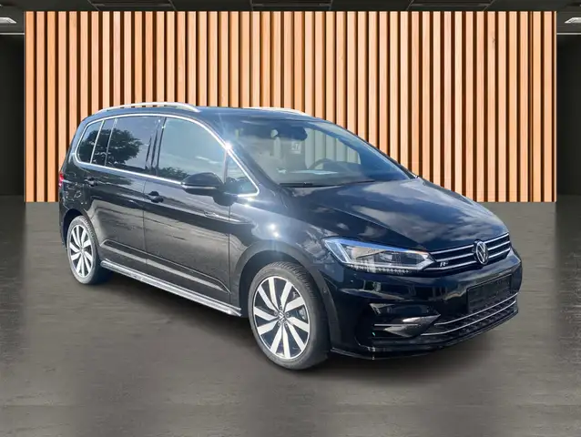 Volkswagen Touran view 6