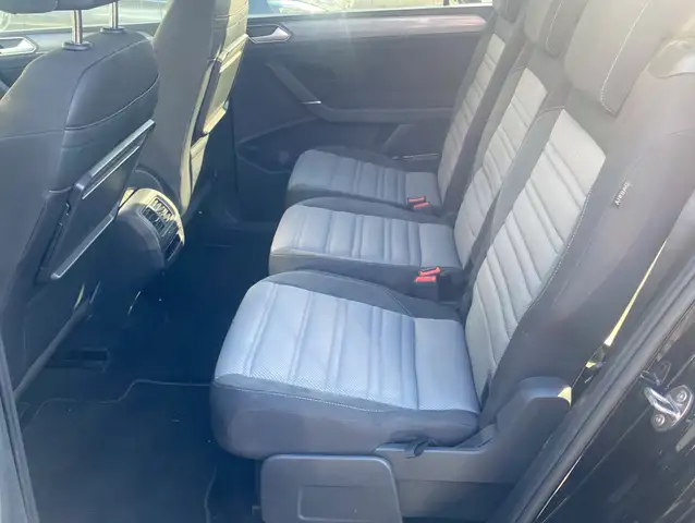 Volkswagen Touran view 12