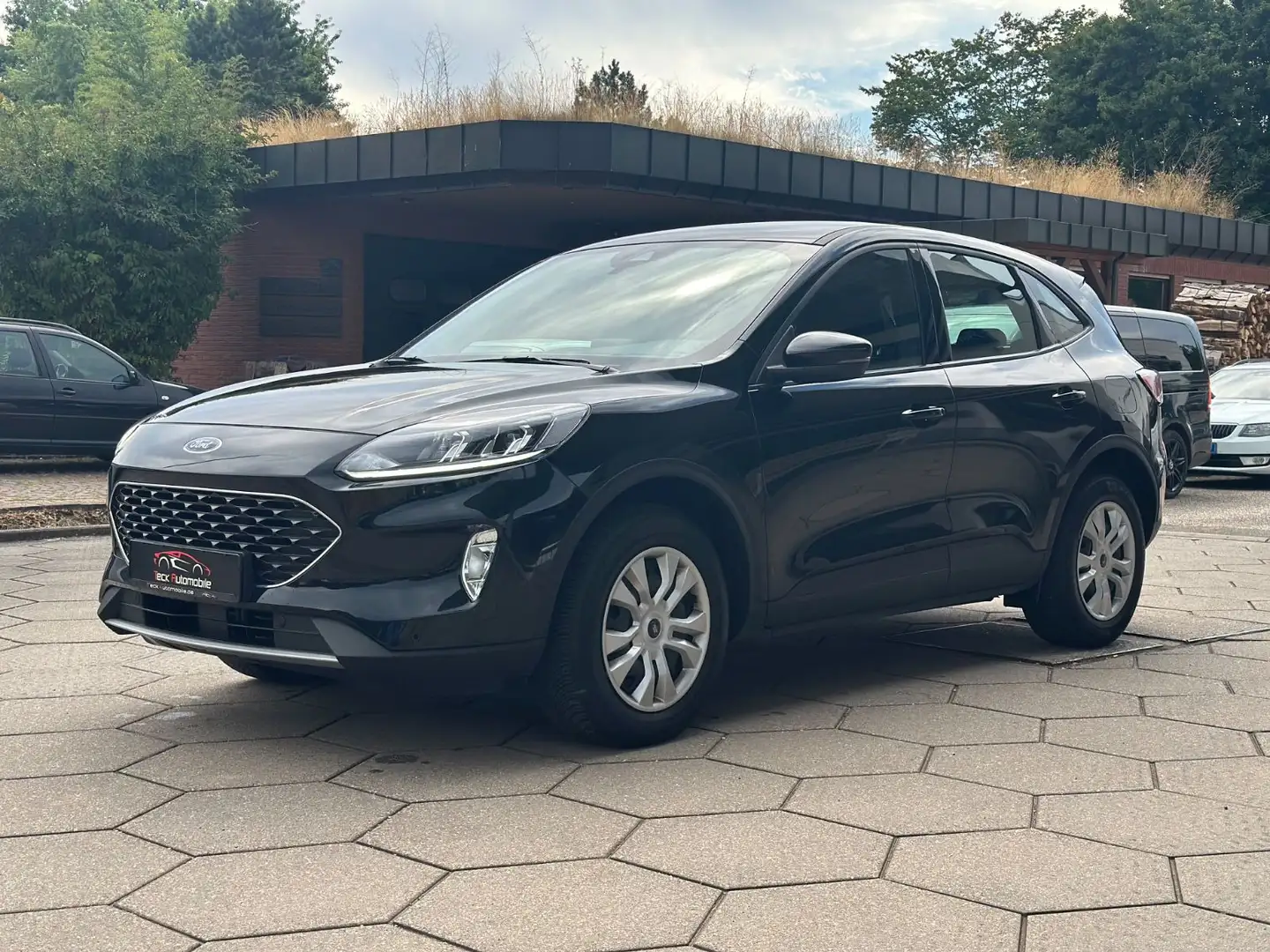 Ford Kuga W.Garantie 03.2026 AHK XENON NAVI Schwarz - 1