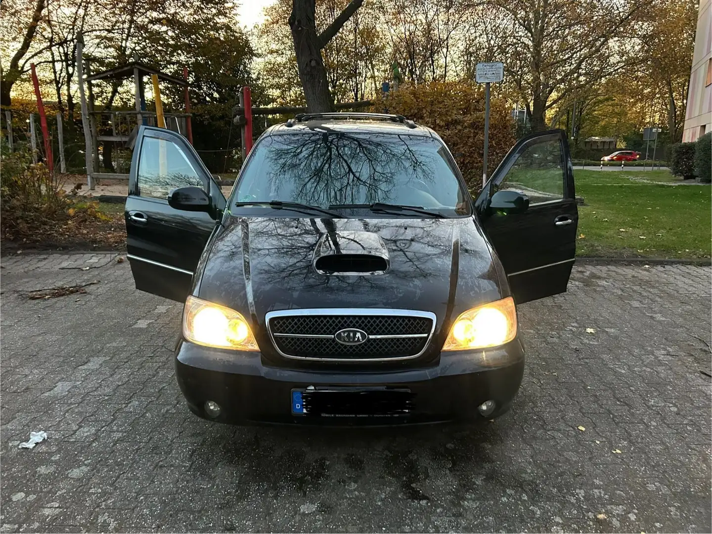 Kia Carnival CRDi LX - 2