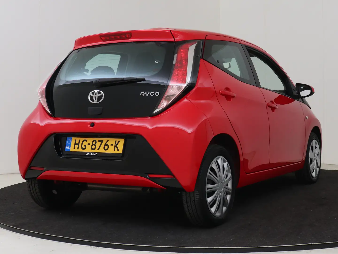 Toyota Aygo 1.0 VVT-i x-play Rosso - 2