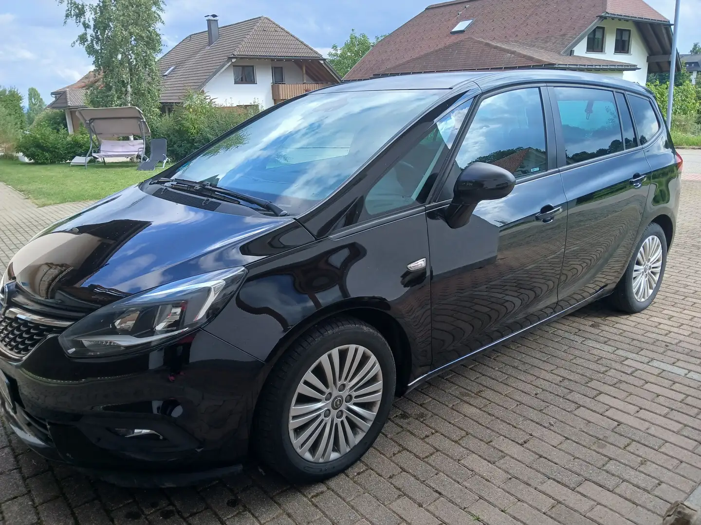 Opel Zafira Tourer Zafira Tourer 1.4 Turbo drive Schwarz - 1