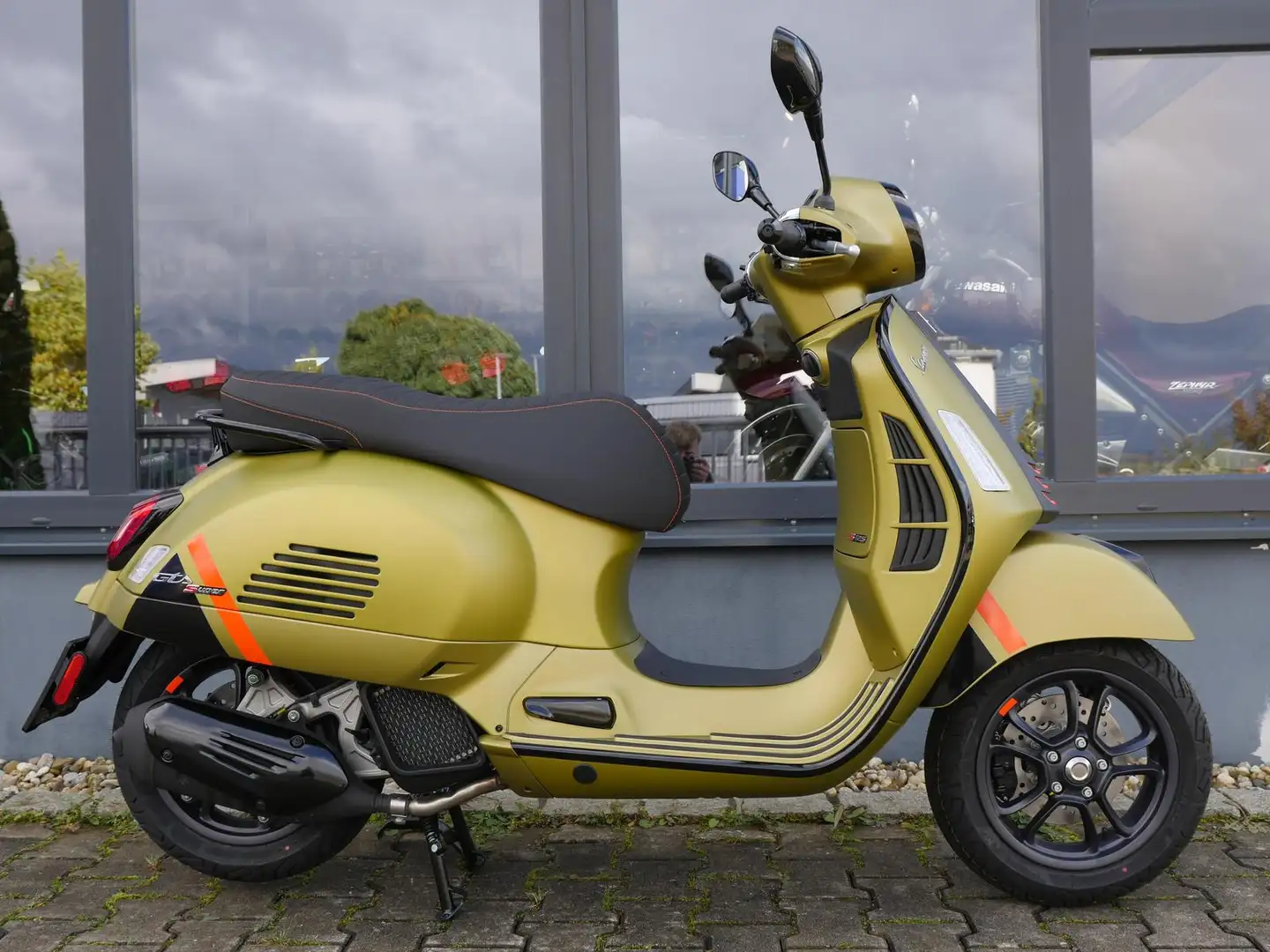 Vespa GTS 125 Supersport - 2024/2025 - mehrere Farben - 1