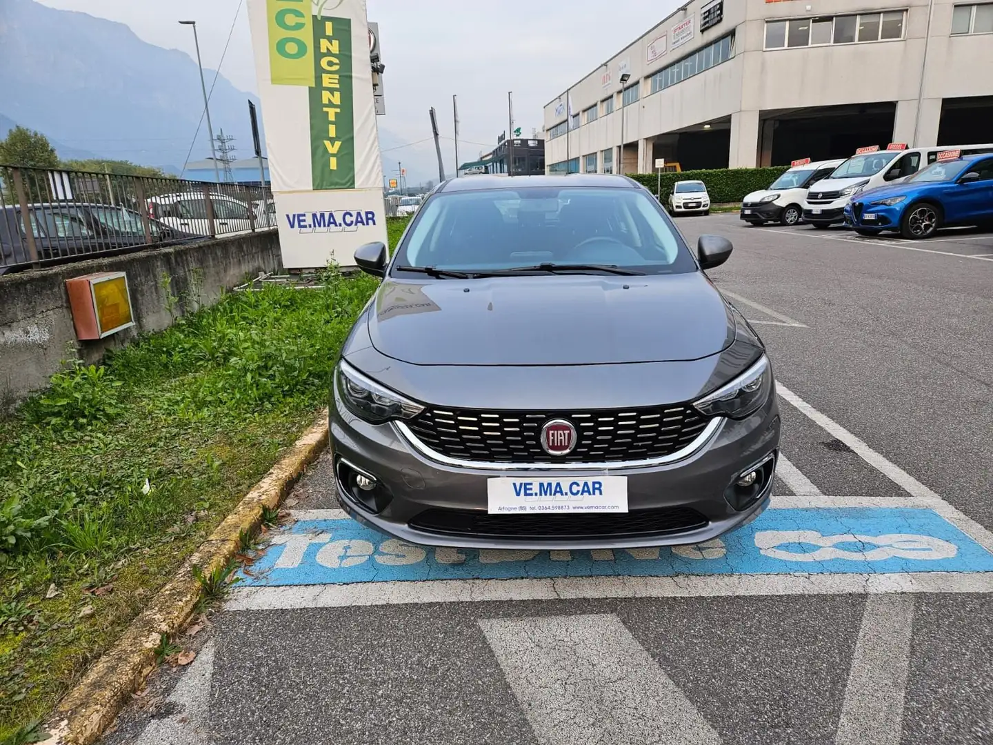 Fiat Tipo 1.3Mjt 95cv 5P business ok neopatentati. Grau - 2