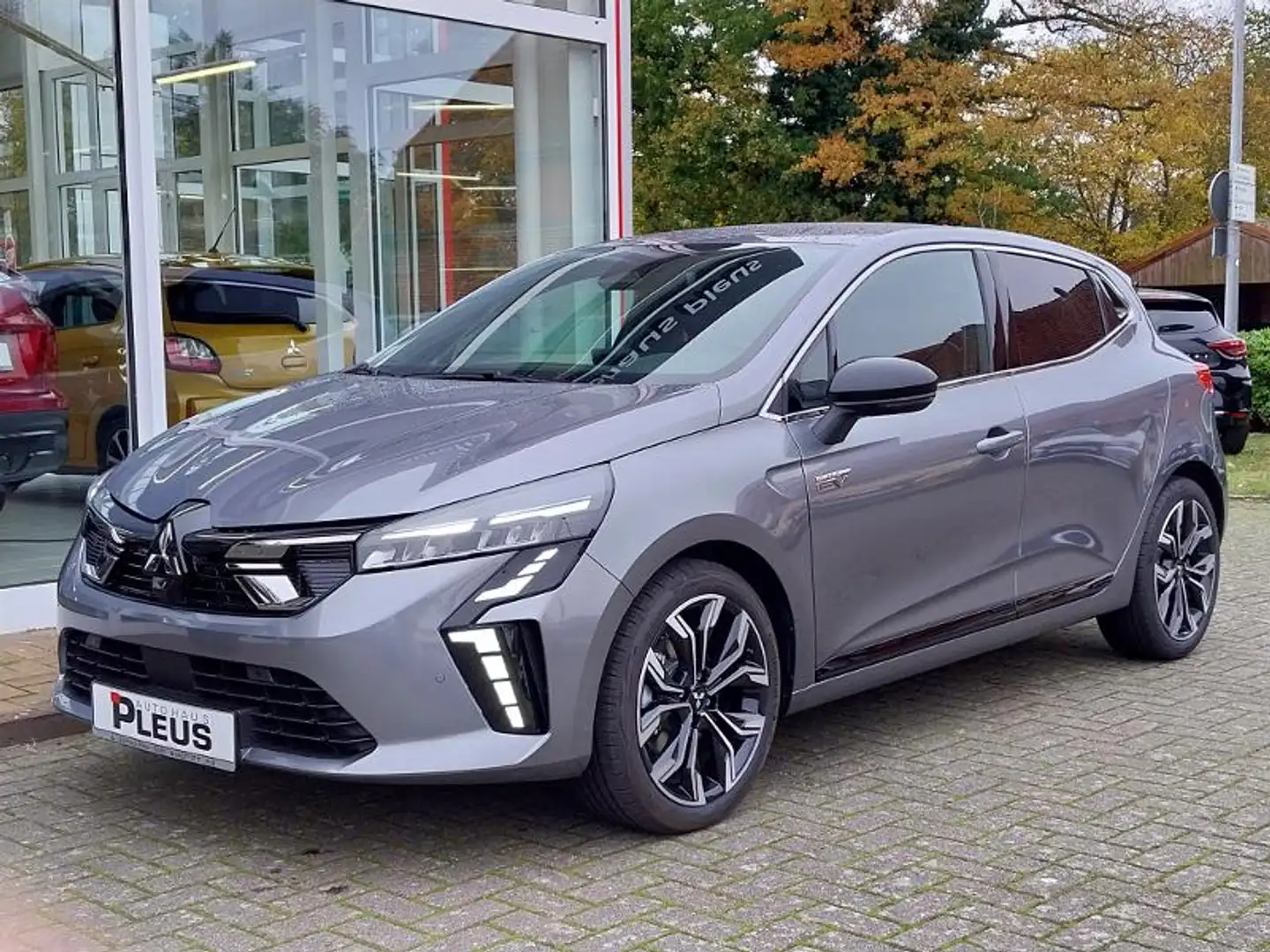 Mitsubishi Colt Select 1.6 Hybrid AT, Navi, LED Grau - 2