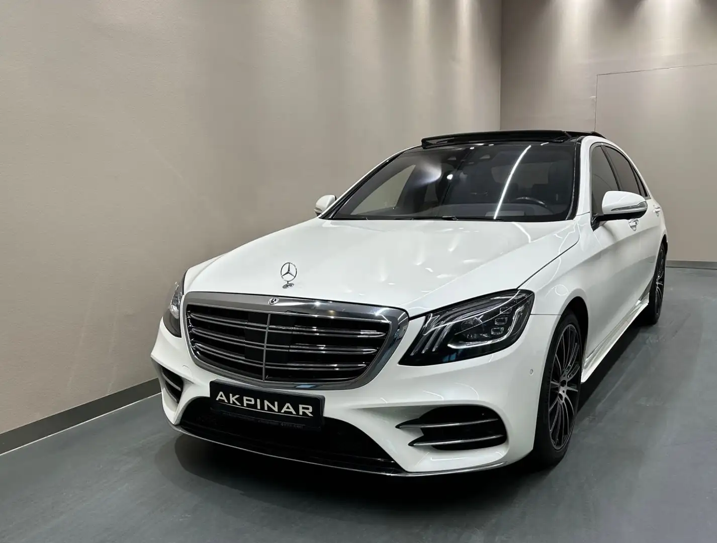 Mercedes-Benz S 560 S560 4MATIC L *AMG LINE*PANO*CHAUFFEUR* Weiß - 2