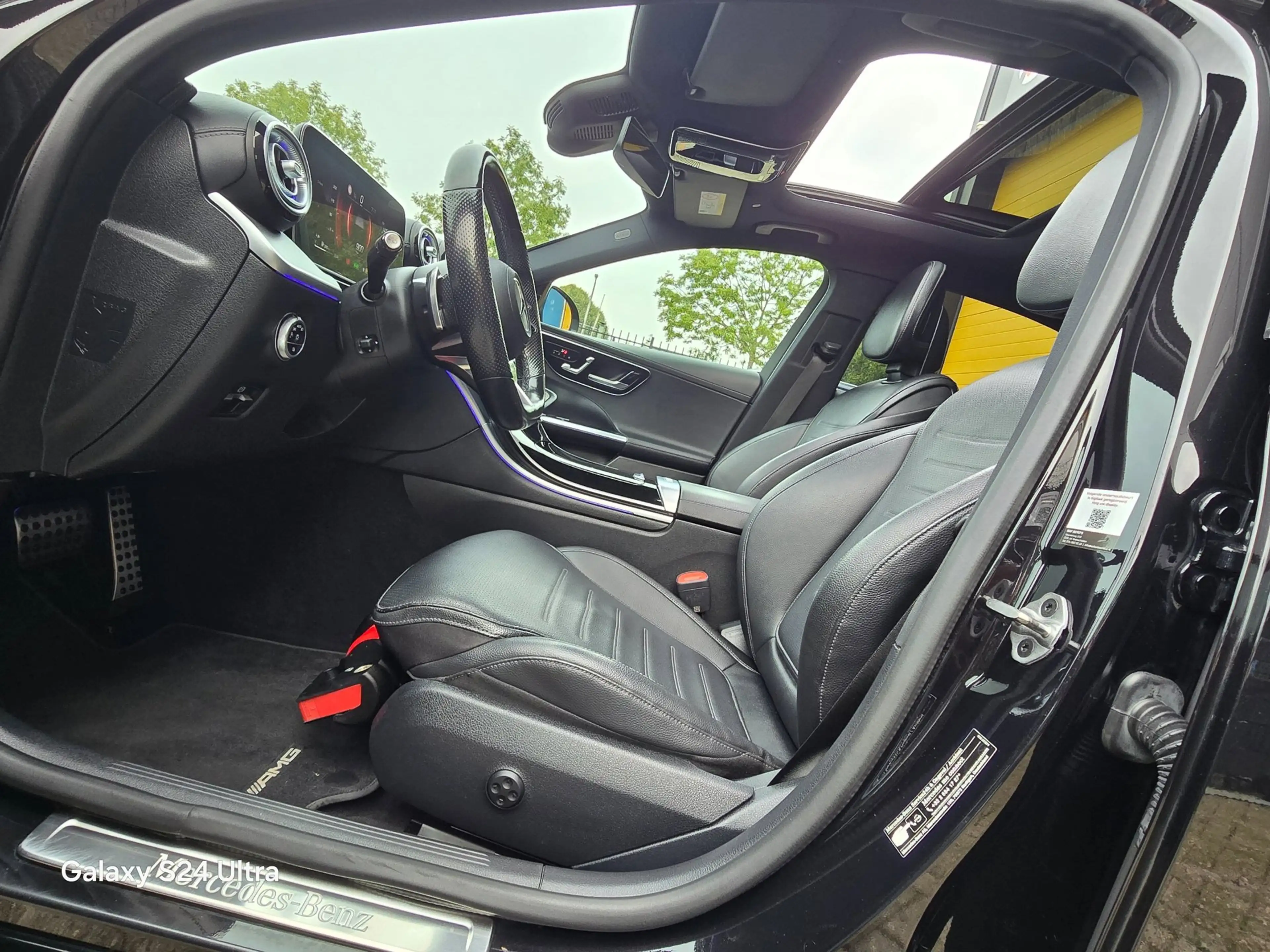 Mercedes-Benz C 180 AMG Line / Aut /Head Up / Leder / Burmester / 360 — photo 7