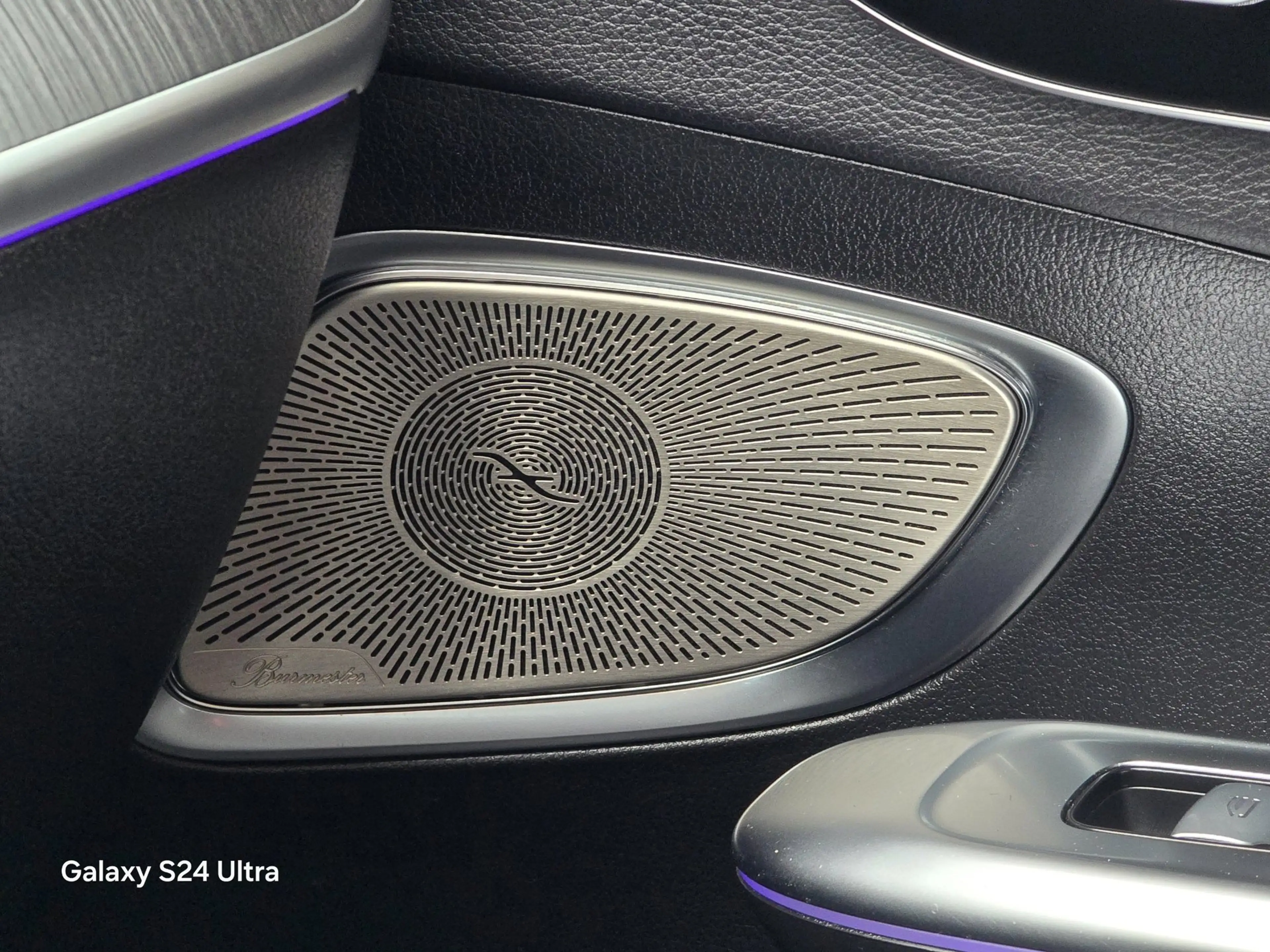 Mercedes-Benz C 180 AMG Line / Aut /Head Up / Leder / Burmester / 360 — photo 11