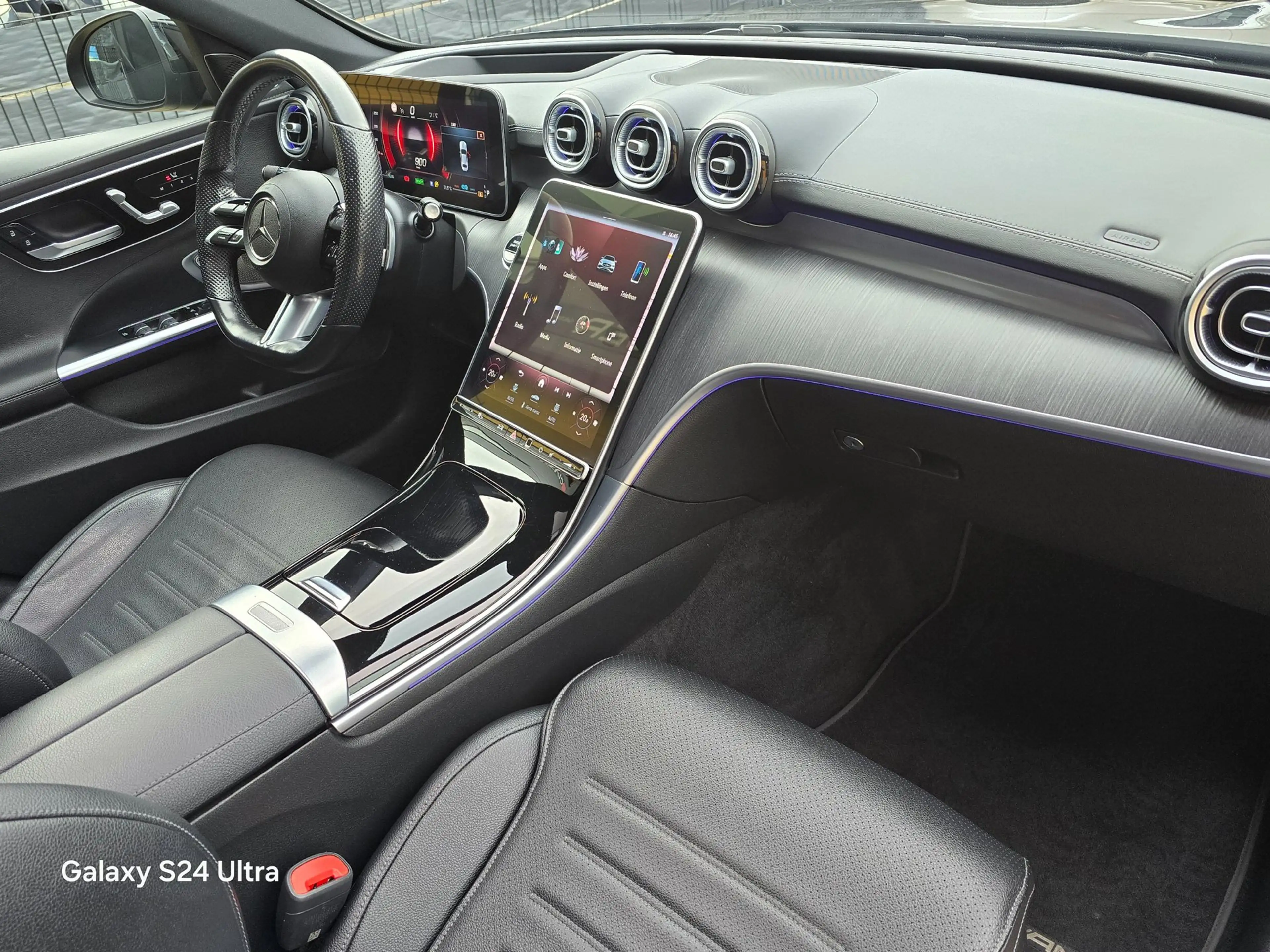 Mercedes-Benz C 180 AMG Line / Aut /Head Up / Leder / Burmester / 360 — photo 5