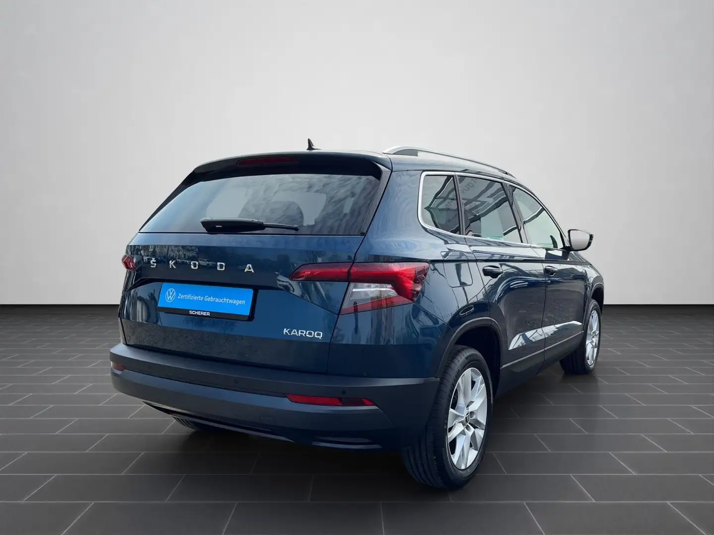 Skoda Karoq 1.5 TSI DSG Clever Navi+App+LED+Climatr+Si Azul - 2