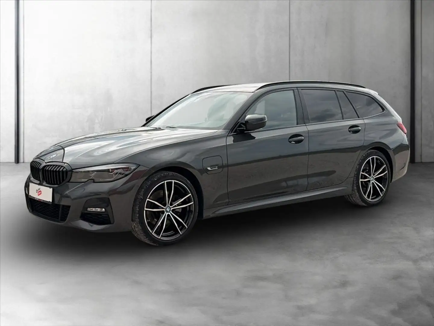 BMW 320 e Touring M-Sport LENKRADHZG+Laser+NAVI+Pano Grau - 1