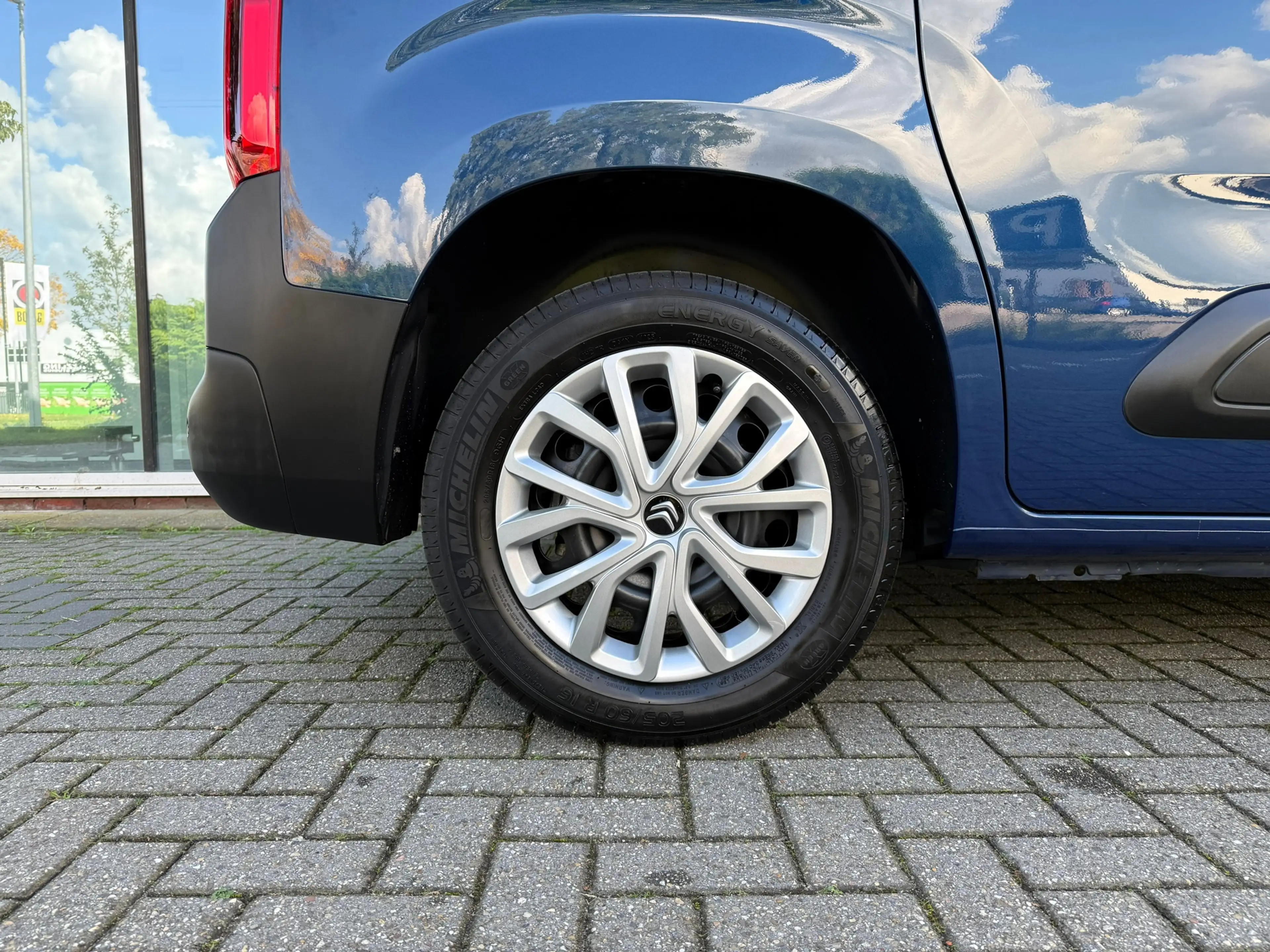 Citroen Berlingo 1.2 Turbo Shine - Climate - Panodak - Camera - Nav — photo 23