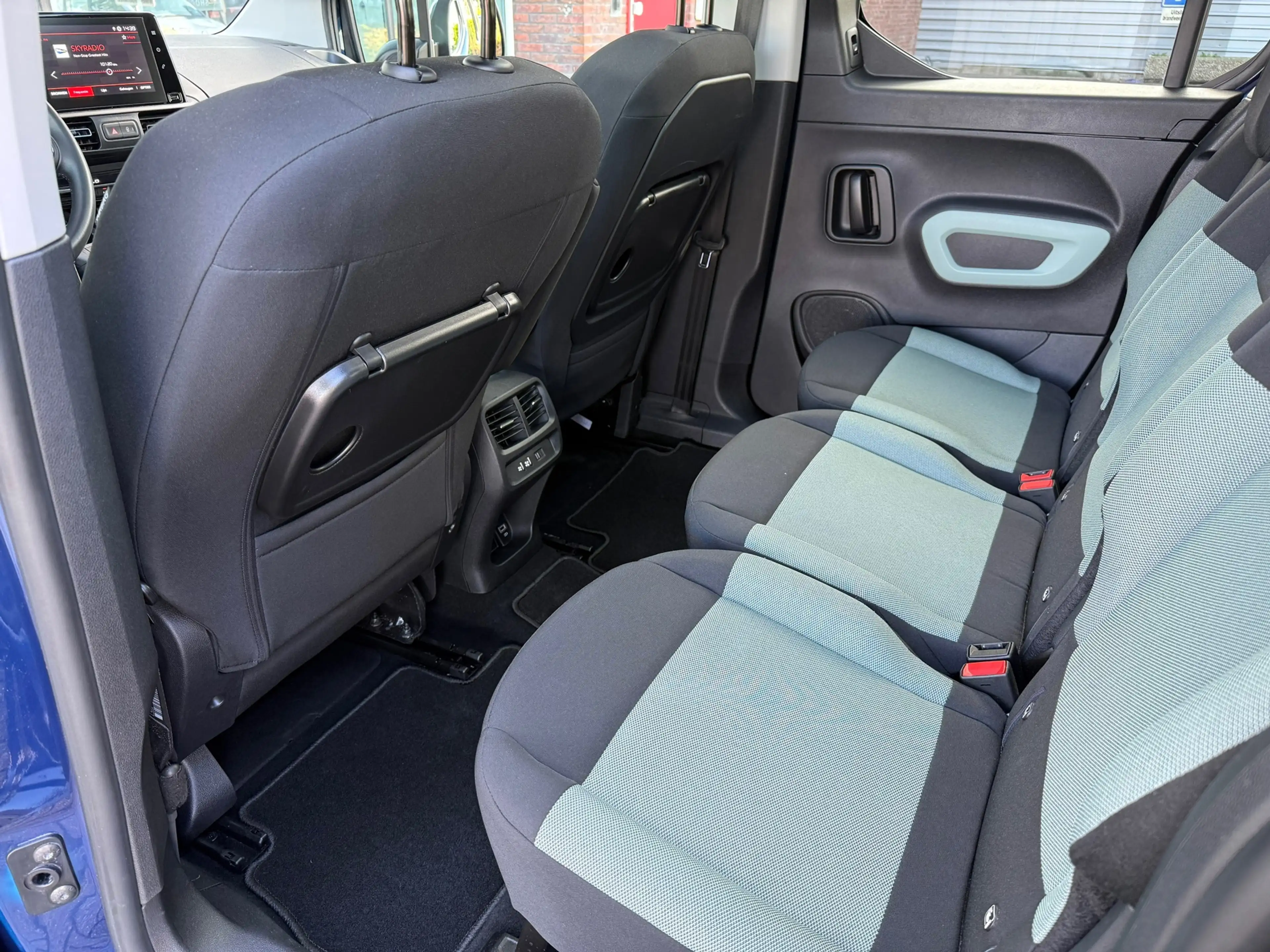 Citroen Berlingo 1.2 Turbo Shine - Climate - Panodak - Camera - Nav — photo 16