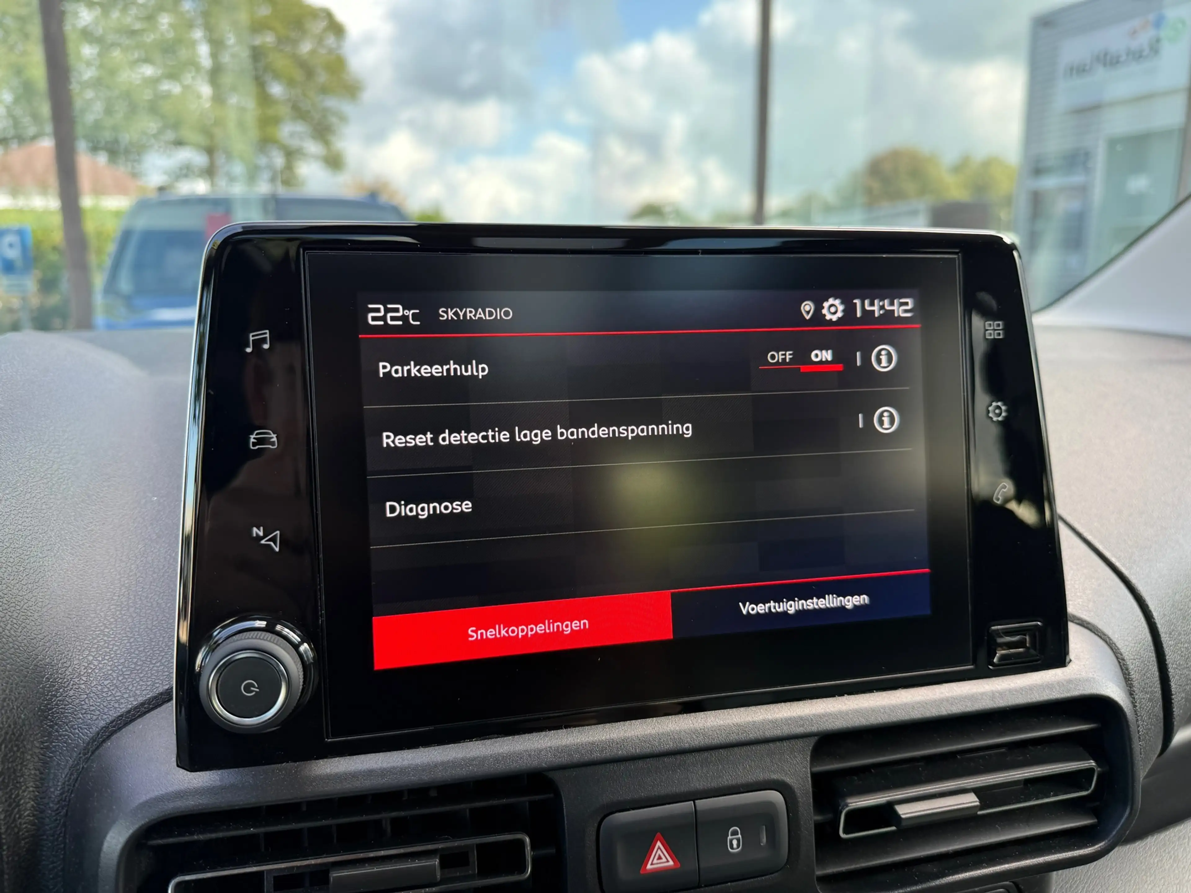Citroen Berlingo 1.2 Turbo Shine - Climate - Panodak - Camera - Nav — photo 37