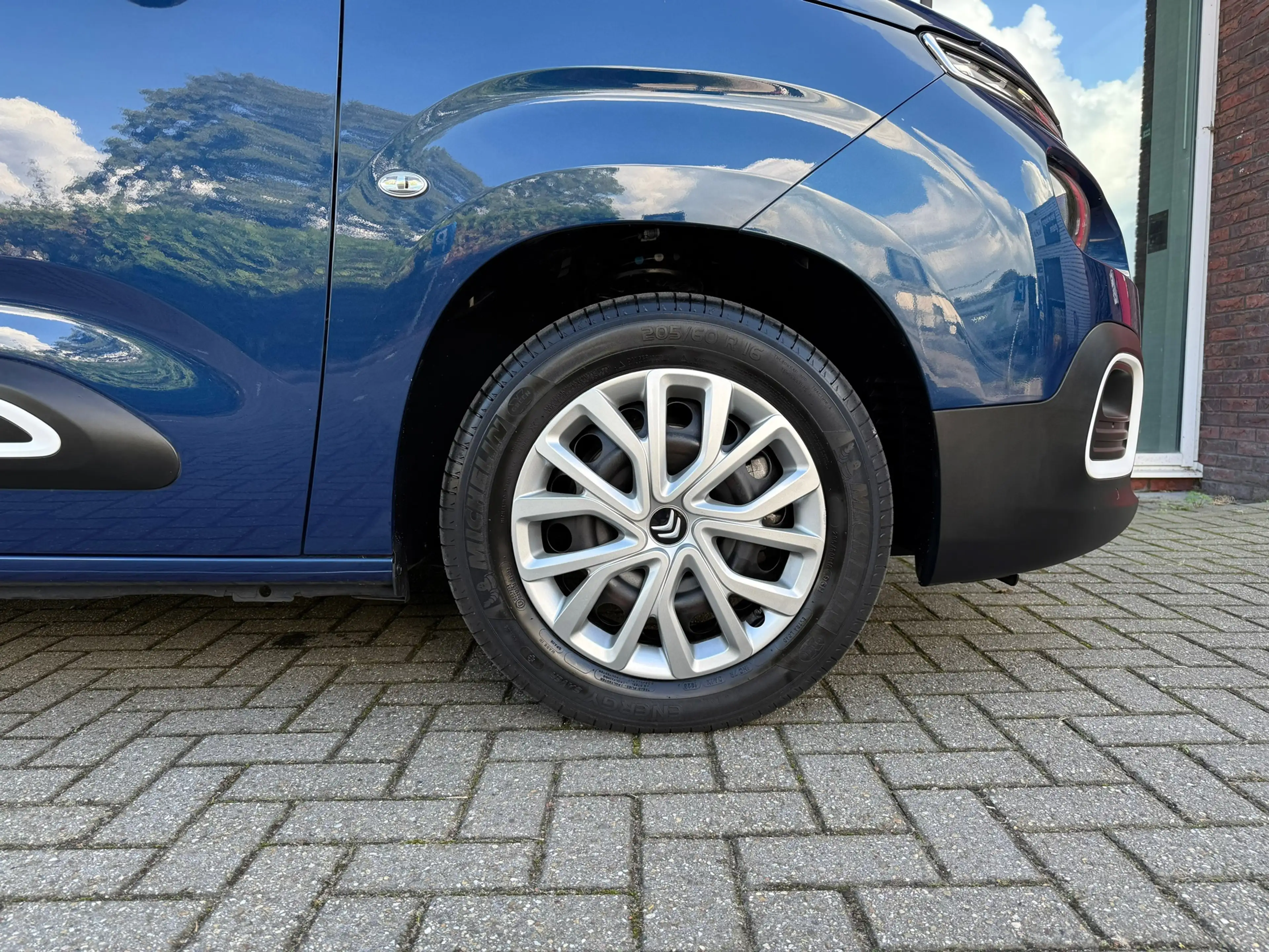 Citroen Berlingo 1.2 Turbo Shine - Climate - Panodak - Camera - Nav — photo 21