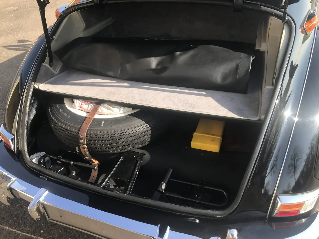 Mercedes-Benz 220 Cabrio A W187, foto 10