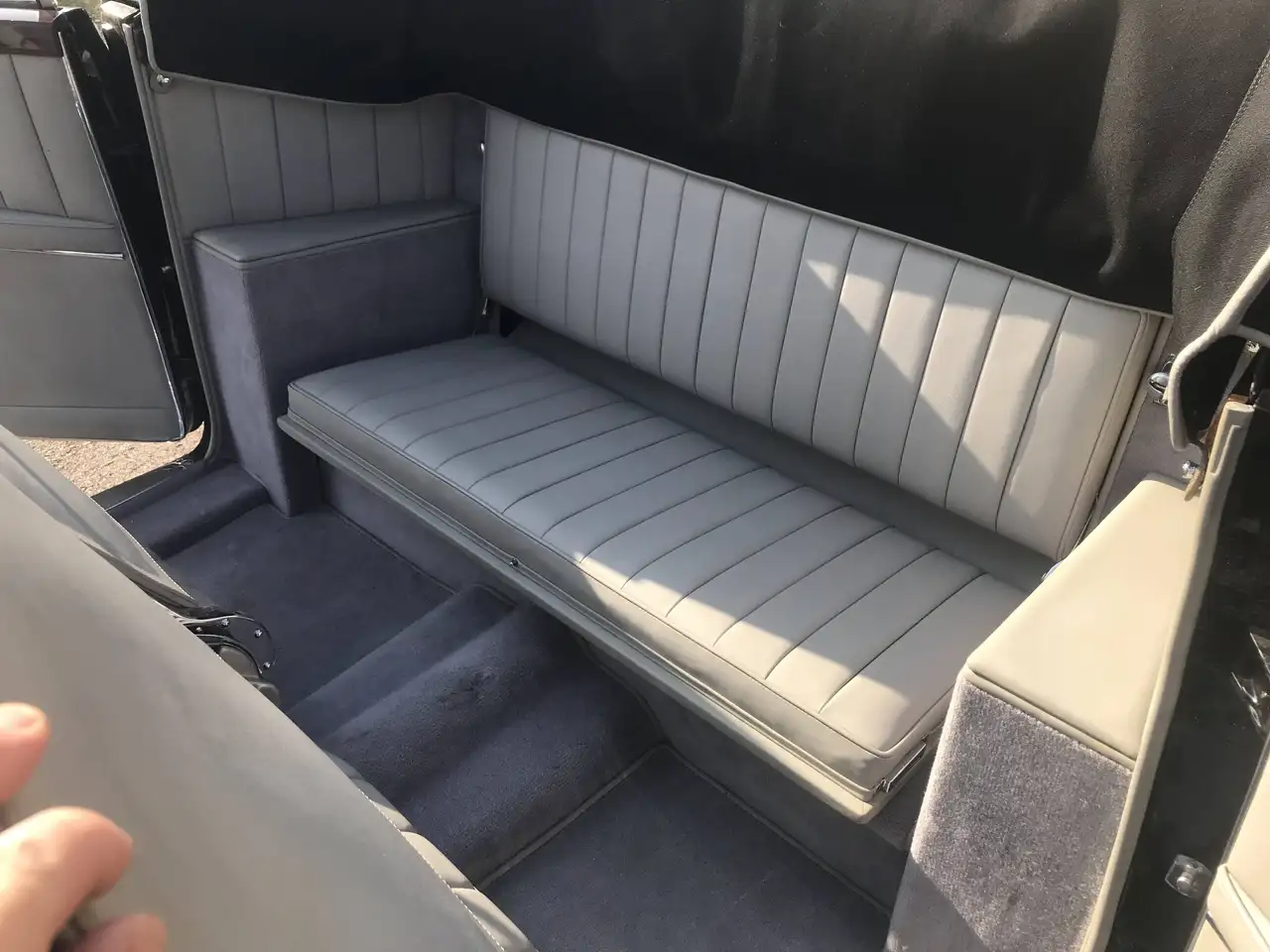 Mercedes-Benz 220 Cabrio A W187, foto 8