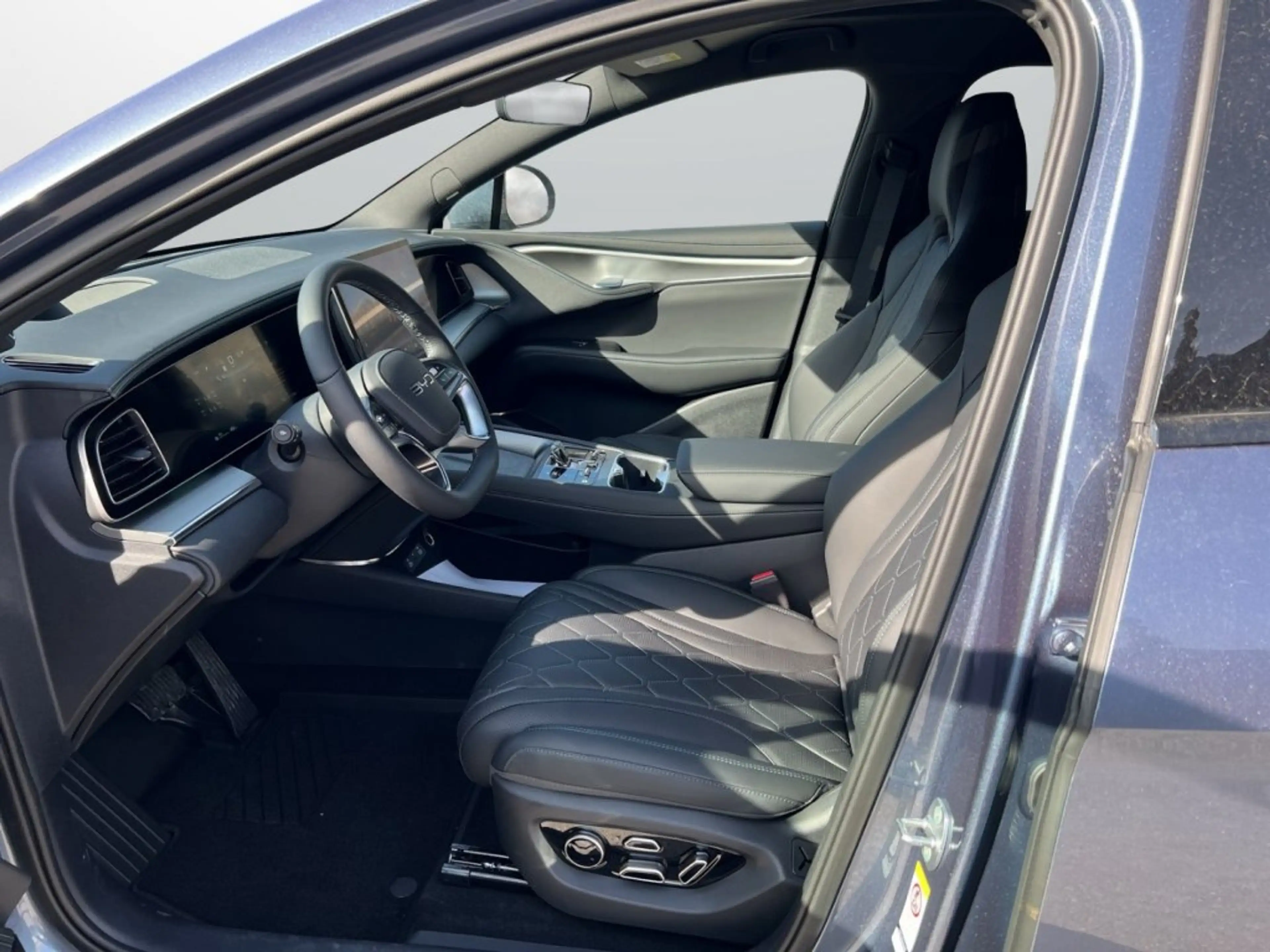 BYD Sealion 7 Excellence AWD — photo 7