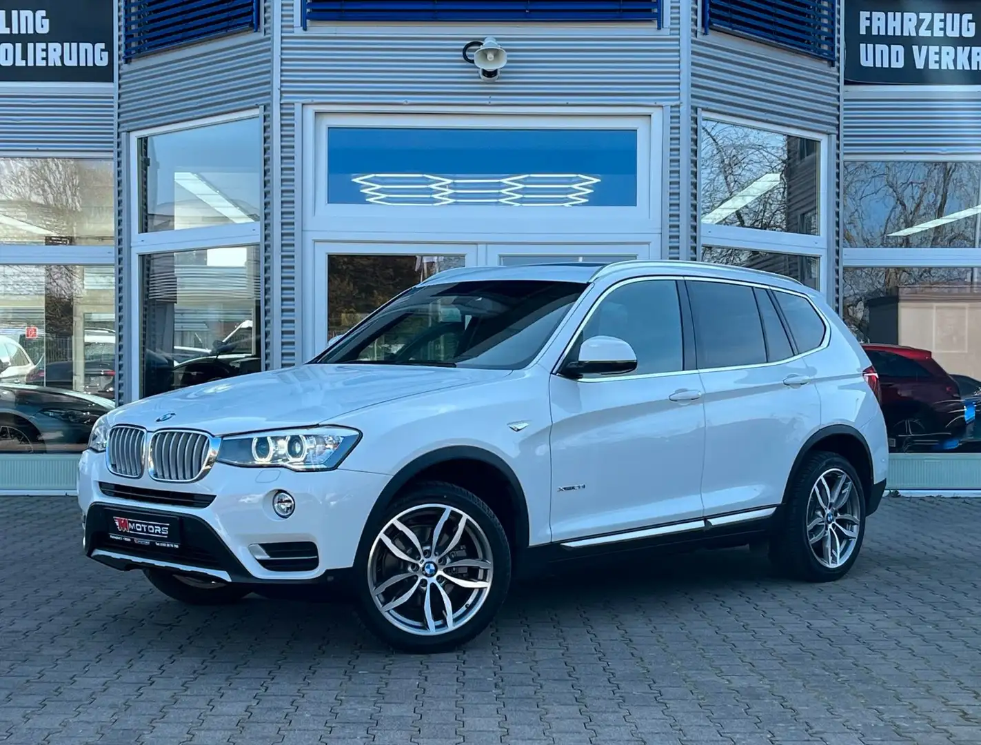 BMW X3 xDrive 28 i xLine Memory Kamera Harman Kardon Weiß - 1