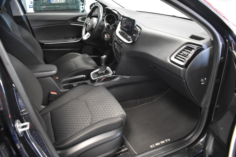 Kia Ceed SW / cee'd SW 1.6 CRDI Vision Navi Kamer PDC — photo 7