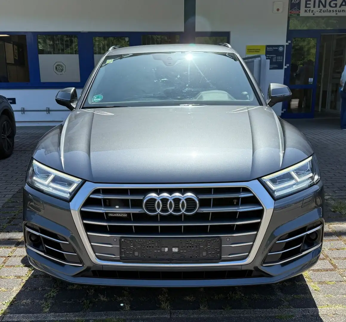 Audi Q5 40 TDI quattro sport/2 x S line/Navi/Tüv NEU Šedá - 2