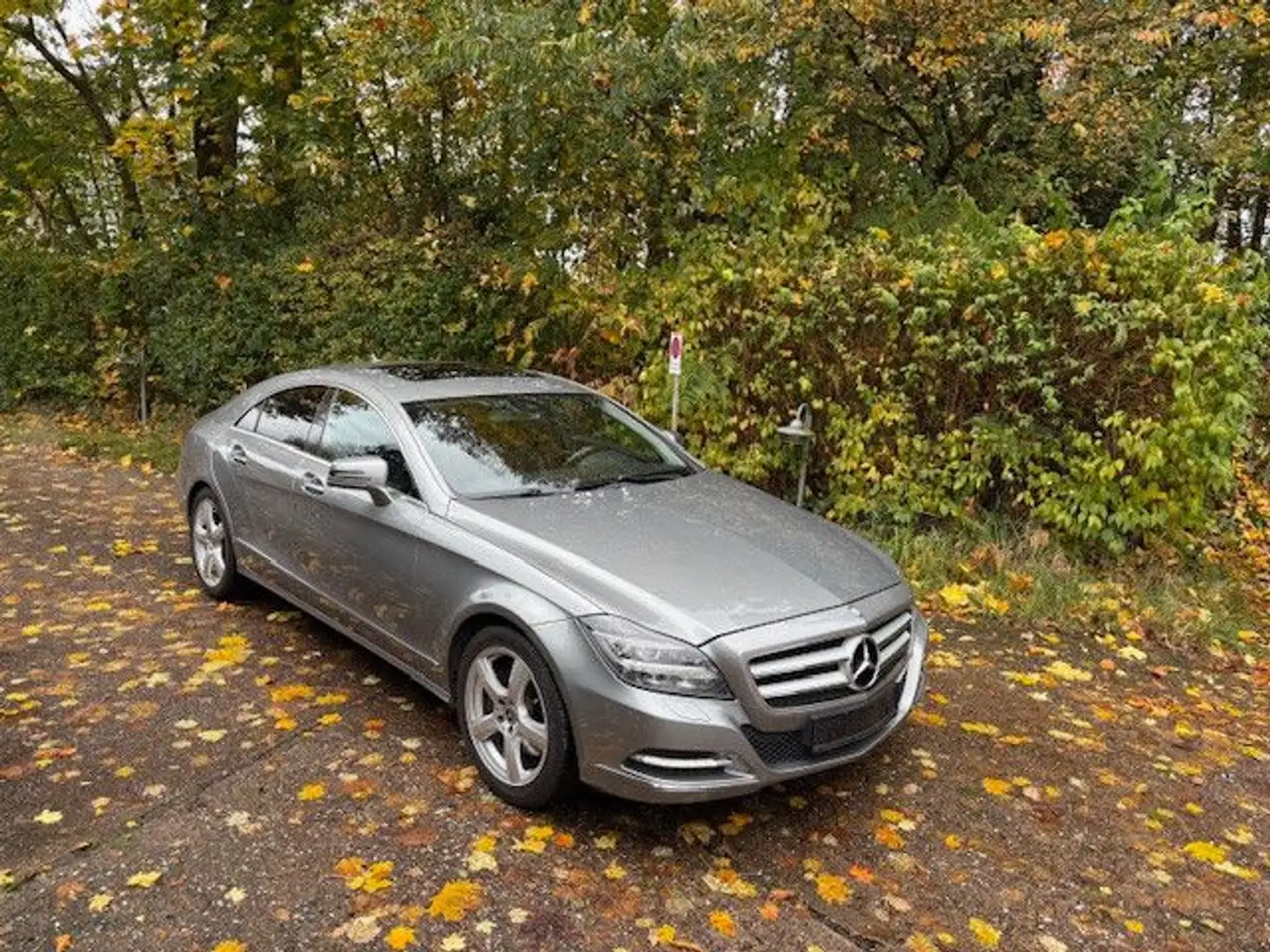 Mercedes-Benz CLS 350 Silber - 2