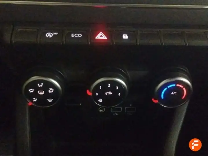 Renault Clio 2023, foto 24