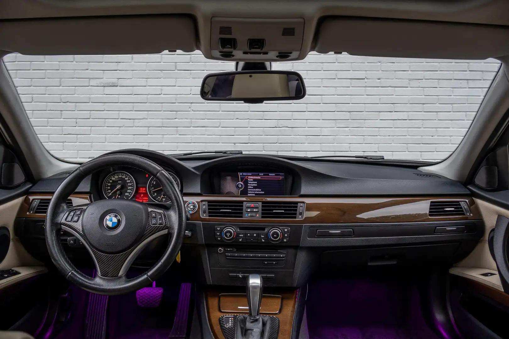 BMW 335 3-serie 335i Business Line M Sport Zwart - 2