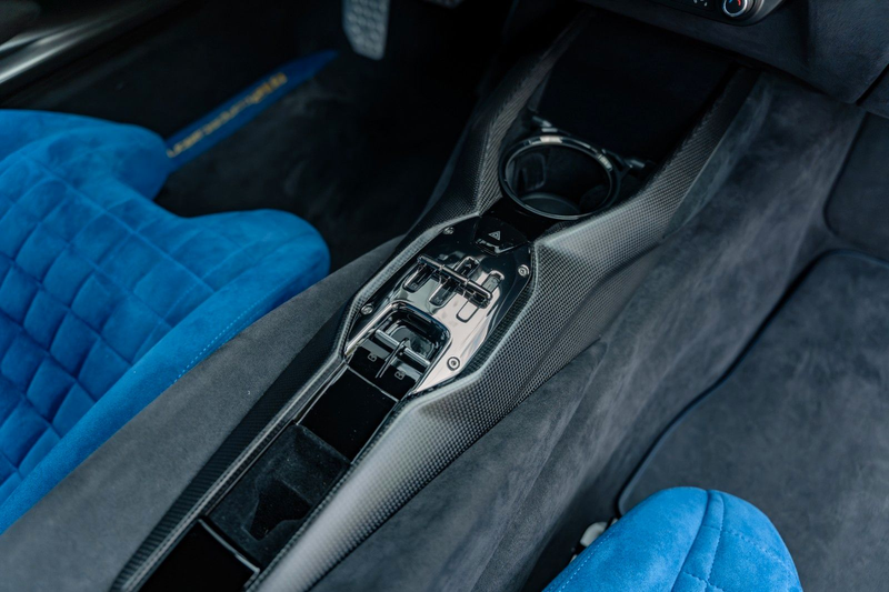 Ferrari 812 Competizione//CAMERA//LIFT//DISPLAY//CARBON — photo 15