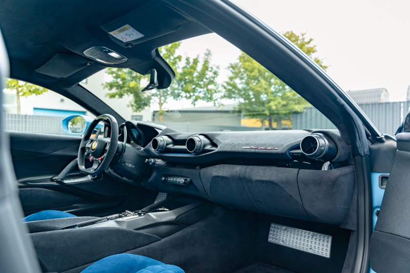 Ferrari 812 Competizione//CAMERA//LIFT//DISPLAY//CARBON — photo 11
