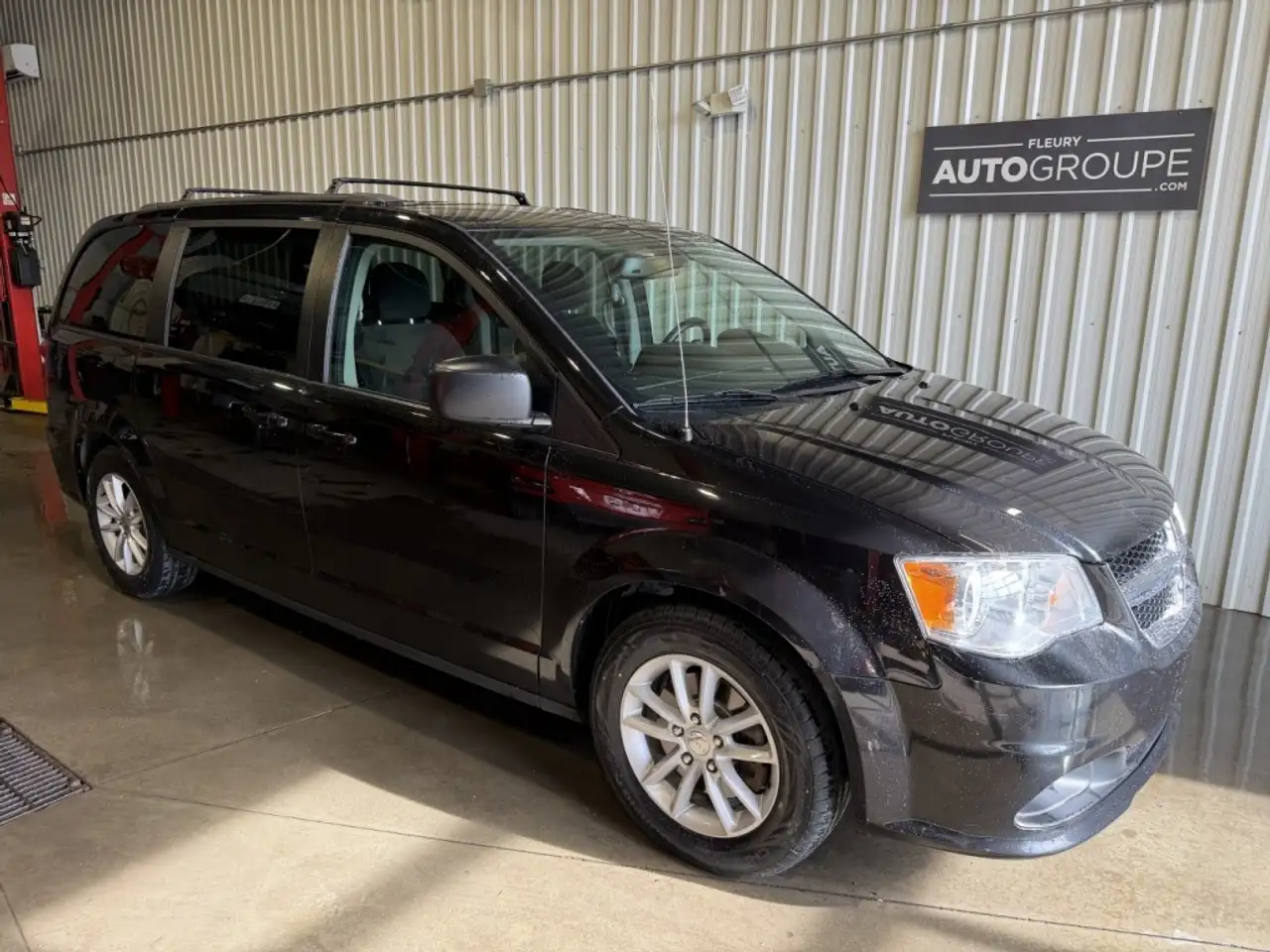 Dodge Grand Caravan снимка Dodge Grand Caravan