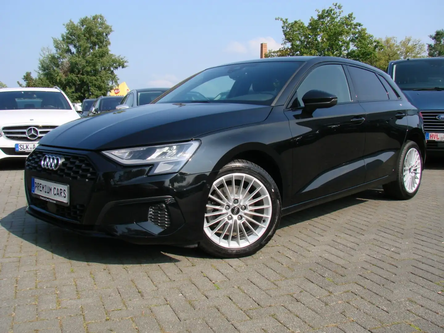 Audi A3 Sportback 40TDI quattro ACC LED Navi Negro - 2