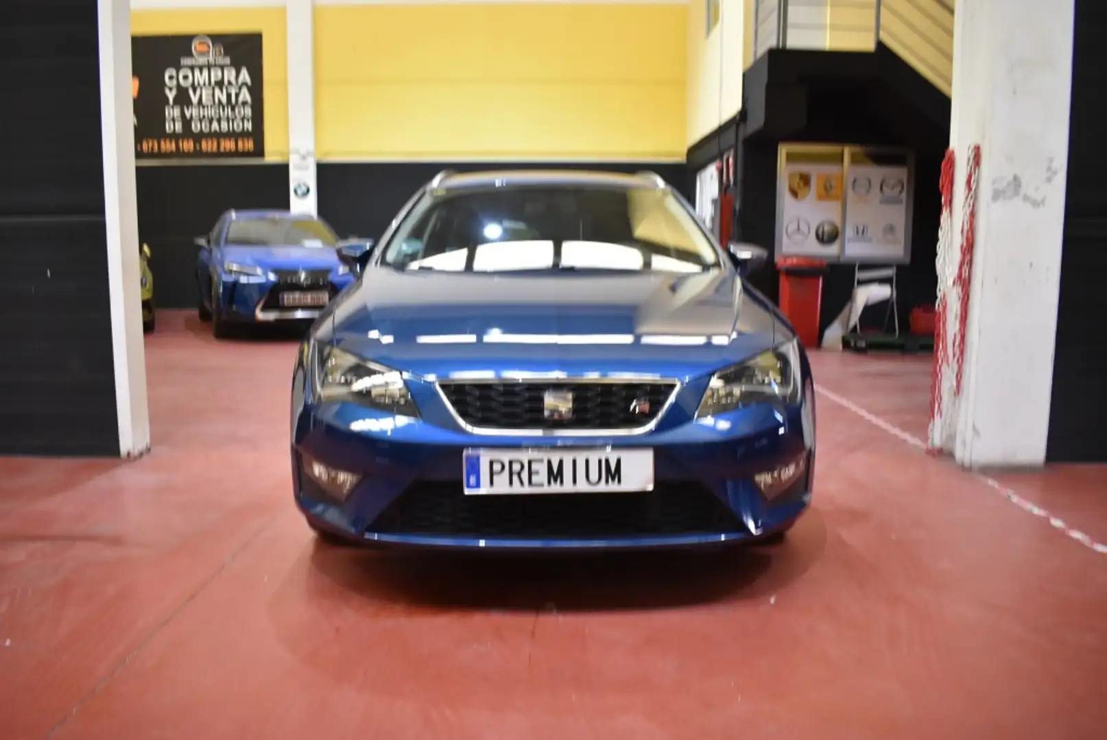 SEAT Leon ST 2.0TDI CR S&S FR 184 Bleu - 2