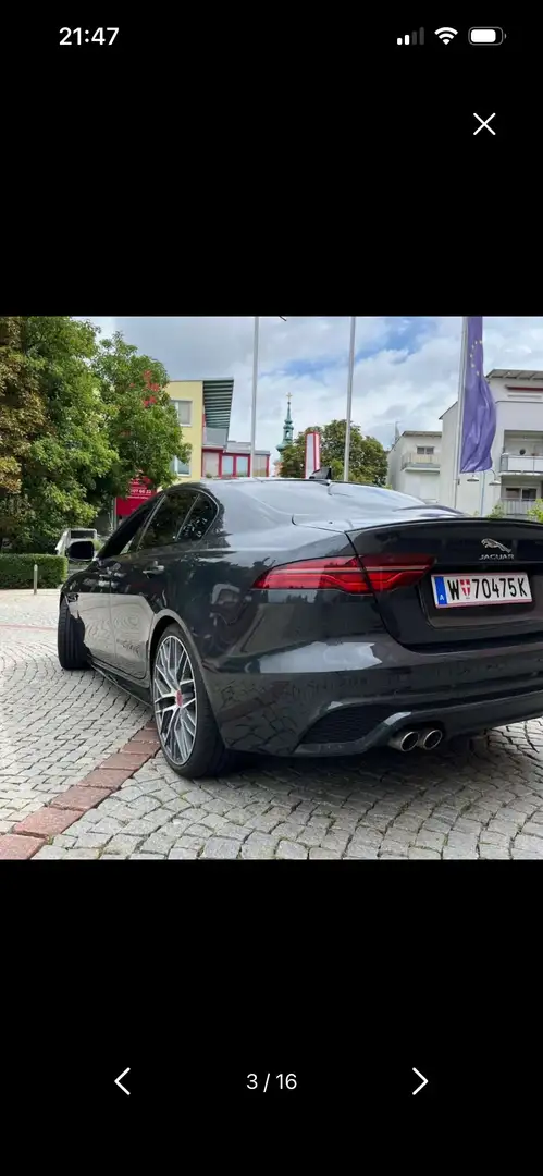 Jaguar XE R-Dynamic SE - 2
