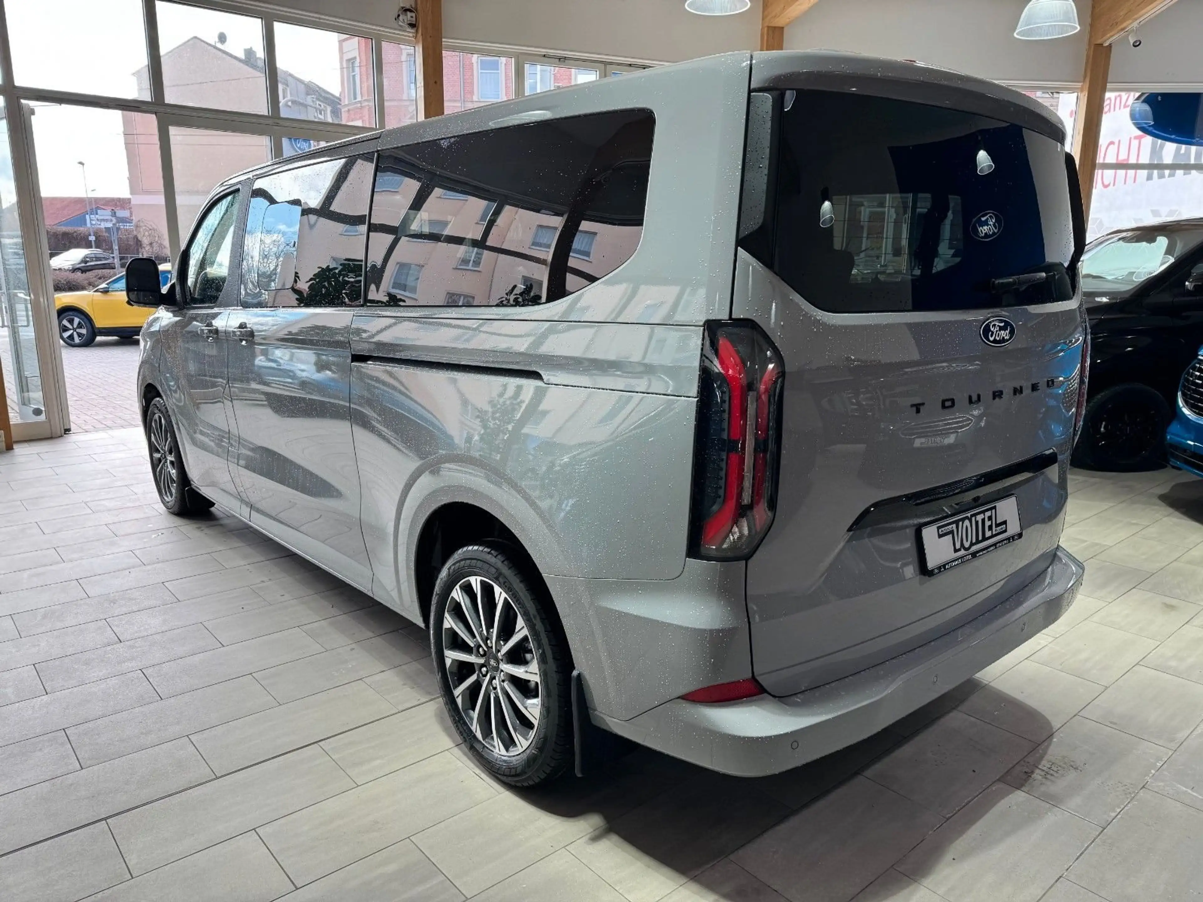 Ford Tourneo Custom L2 Titanium X B&O & Standheizung — photo 6