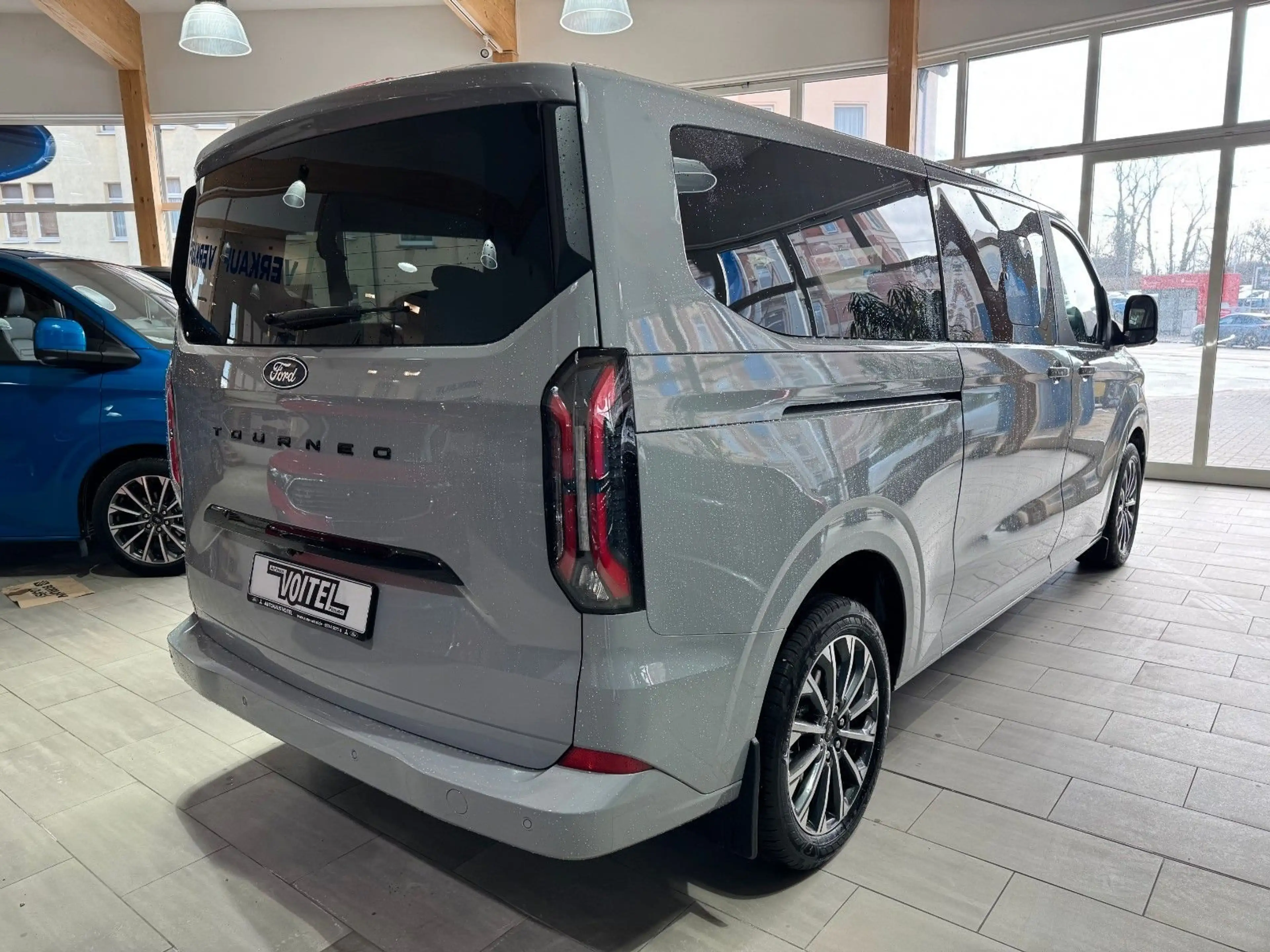 Ford Tourneo Custom L2 Titanium X B&O & Standheizung — photo 4