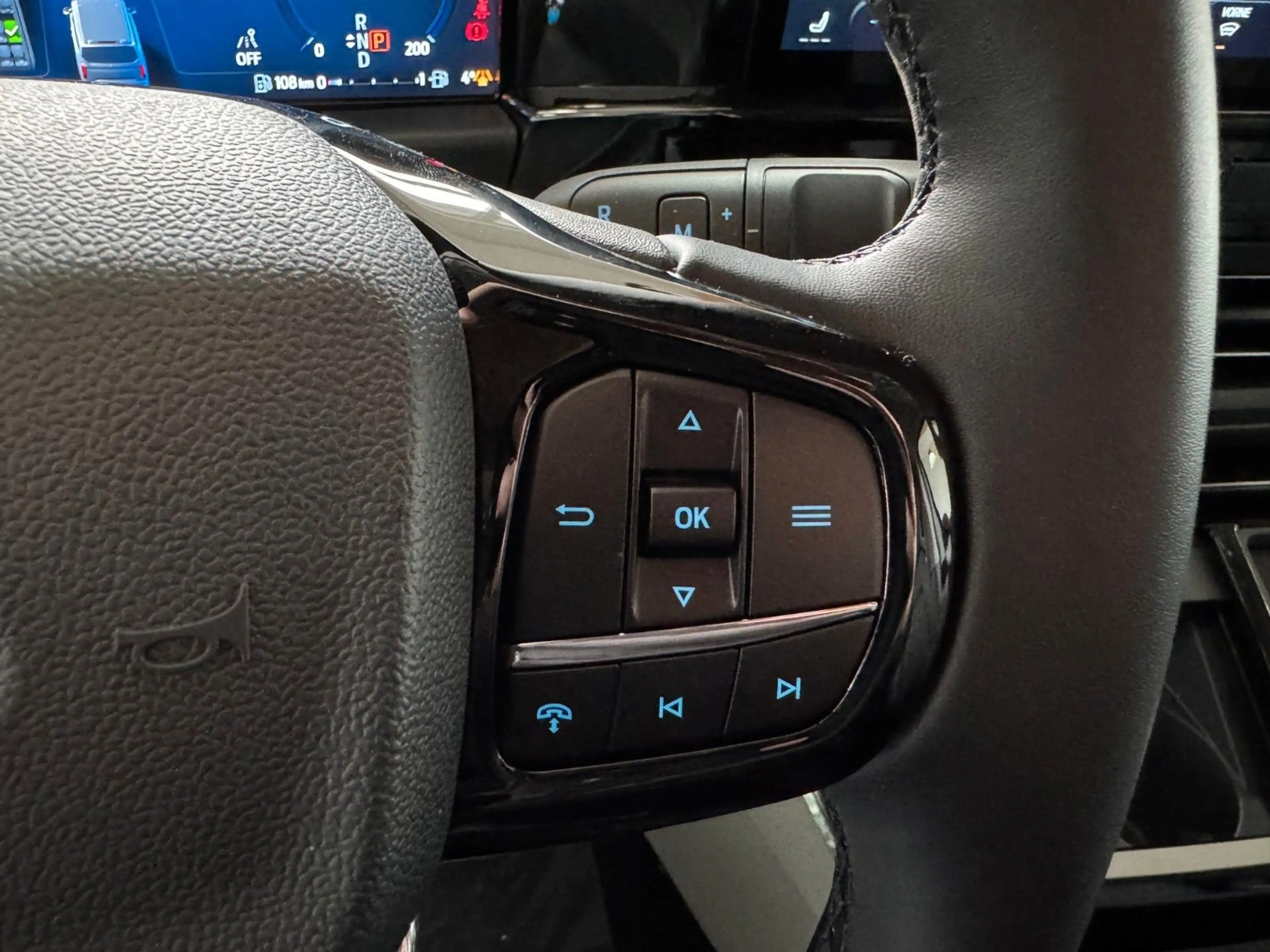 Ford Tourneo Custom L2 Titanium X B&O & Standheizung — photo 15