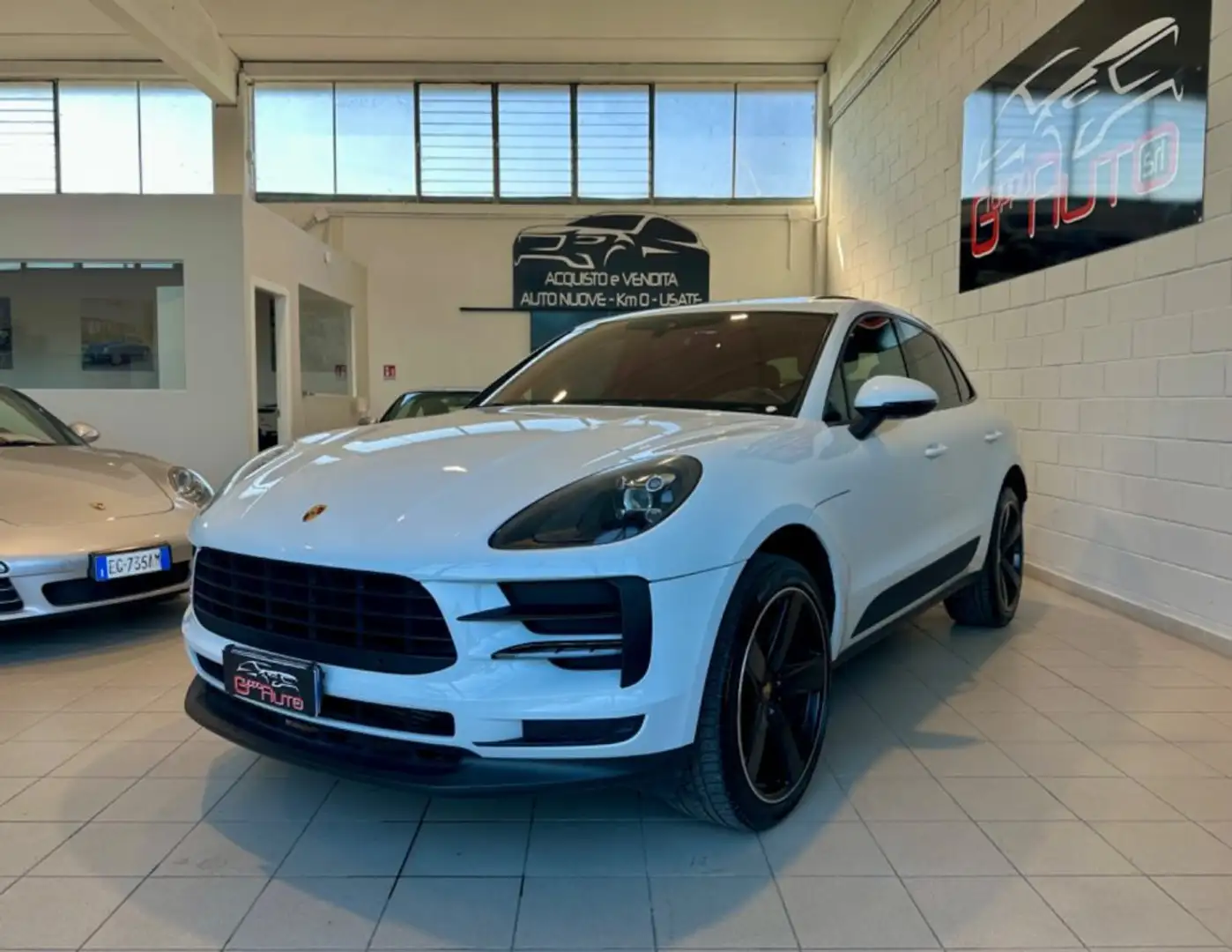 Porsche Macan 2.0 *SPORT CHRONO*TETTO*BOSE*18 VIE*21"*CARPLAY* Weiß - 1