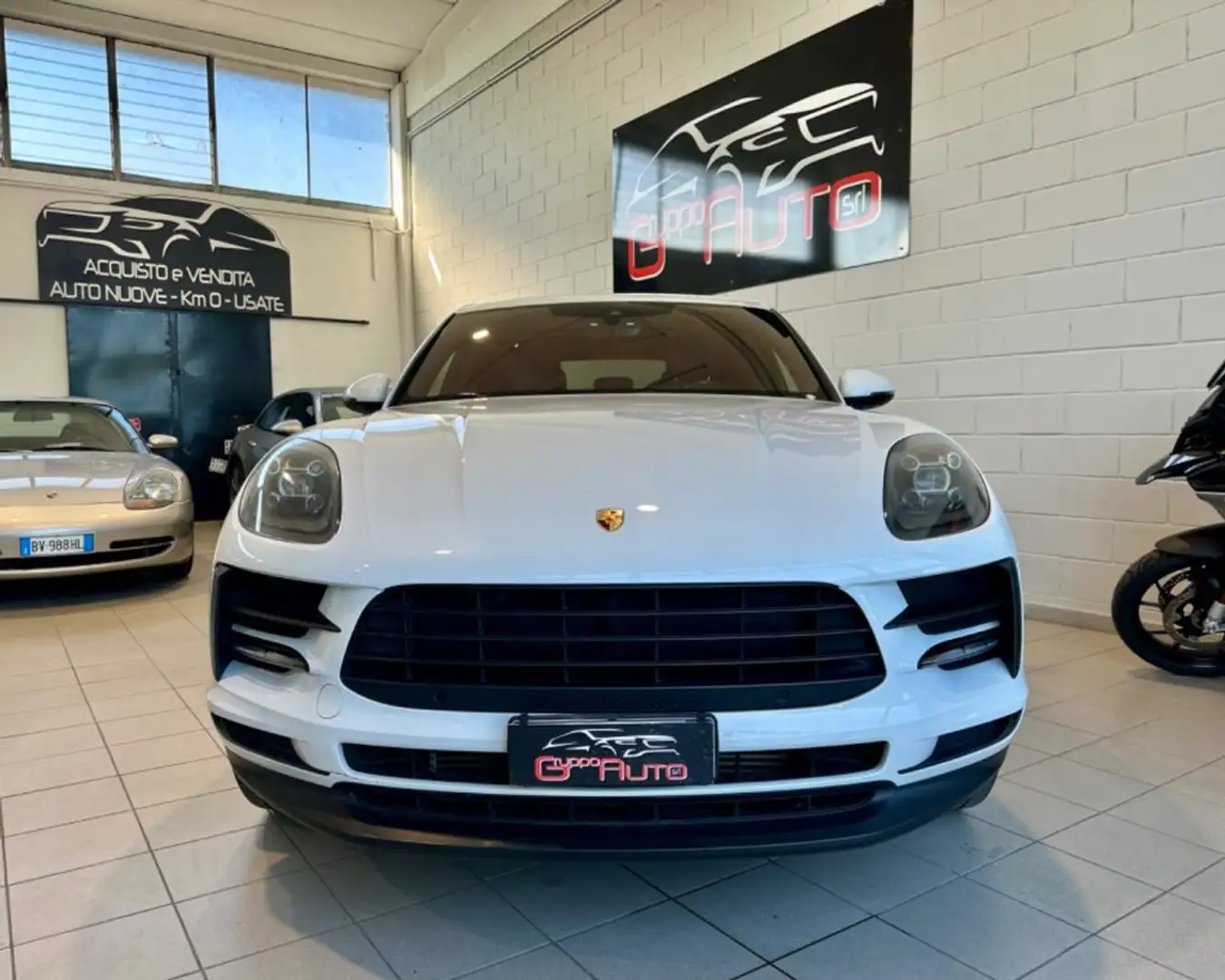 Porsche Macan 2.0 *SPORT CHRONO*TETTO*BOSE*18 VIE*21"*CARPLAY* Weiß - 2