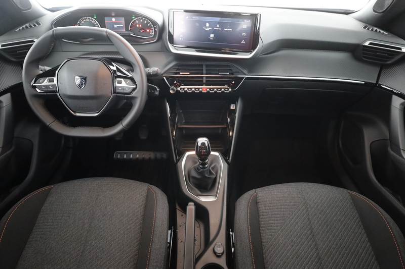 Peugeot 2008 1.2 PureTech LED Navi Kamera — photo 9