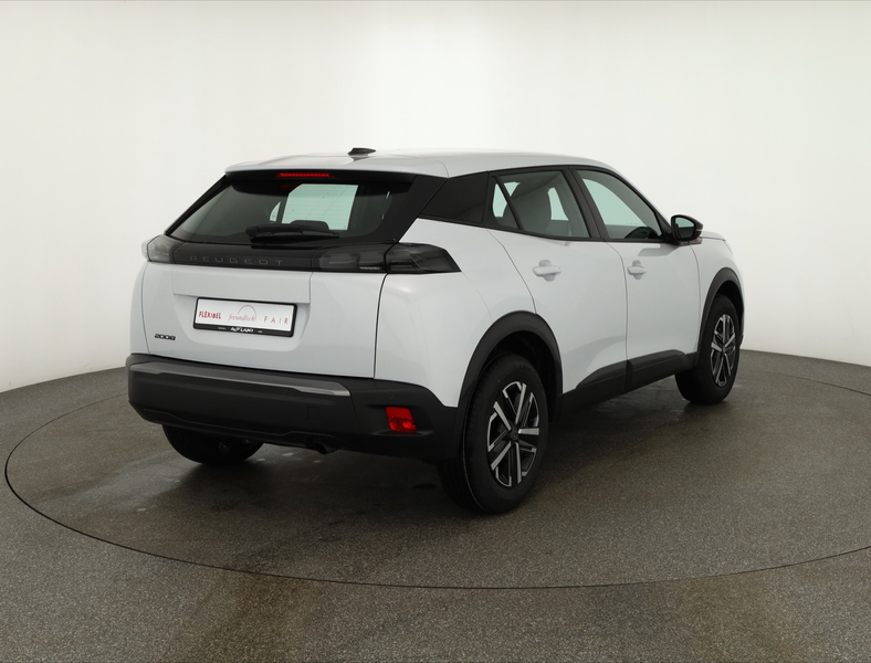 Peugeot 2008 1.2 PureTech LED Navi Kamera — photo 5