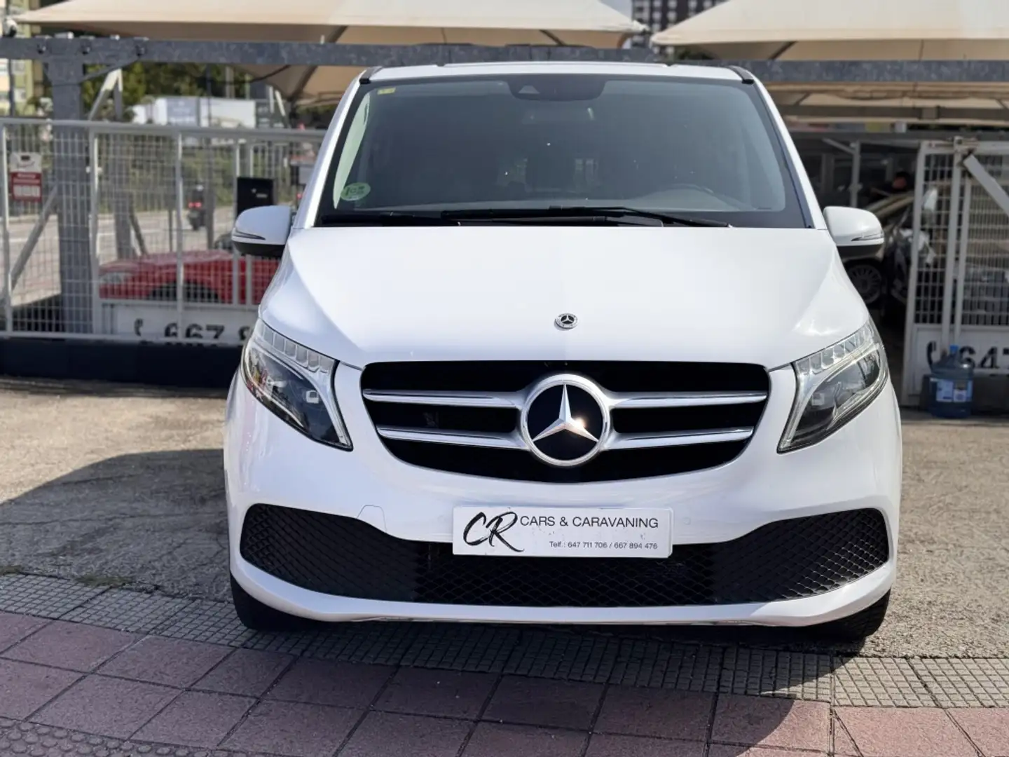 Mercedes-Benz V 250d Largo Avantgarde Blanc - 2