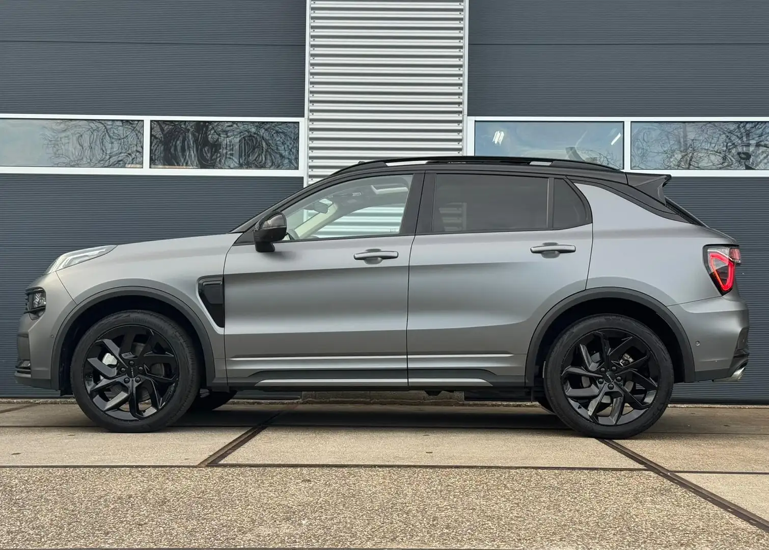 Lynk & Co 01 1.5 |Pano |360° |Infinity audio |ACC Gris - 2