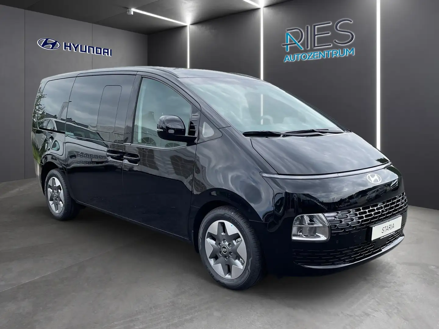 Hyundai STARIA 1.6 Prime 360*KlimaA*LED*Leder*Navi*SHZ Nero - 2