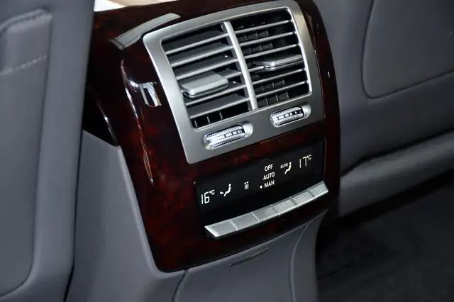 Mercedes-Benz S 500 view 14
