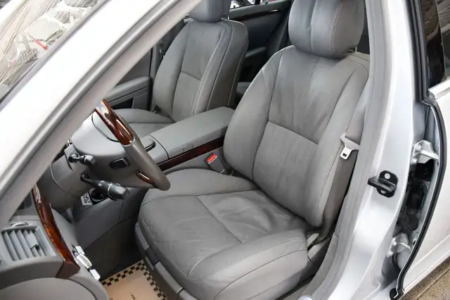 Mercedes-Benz S 500 view 9