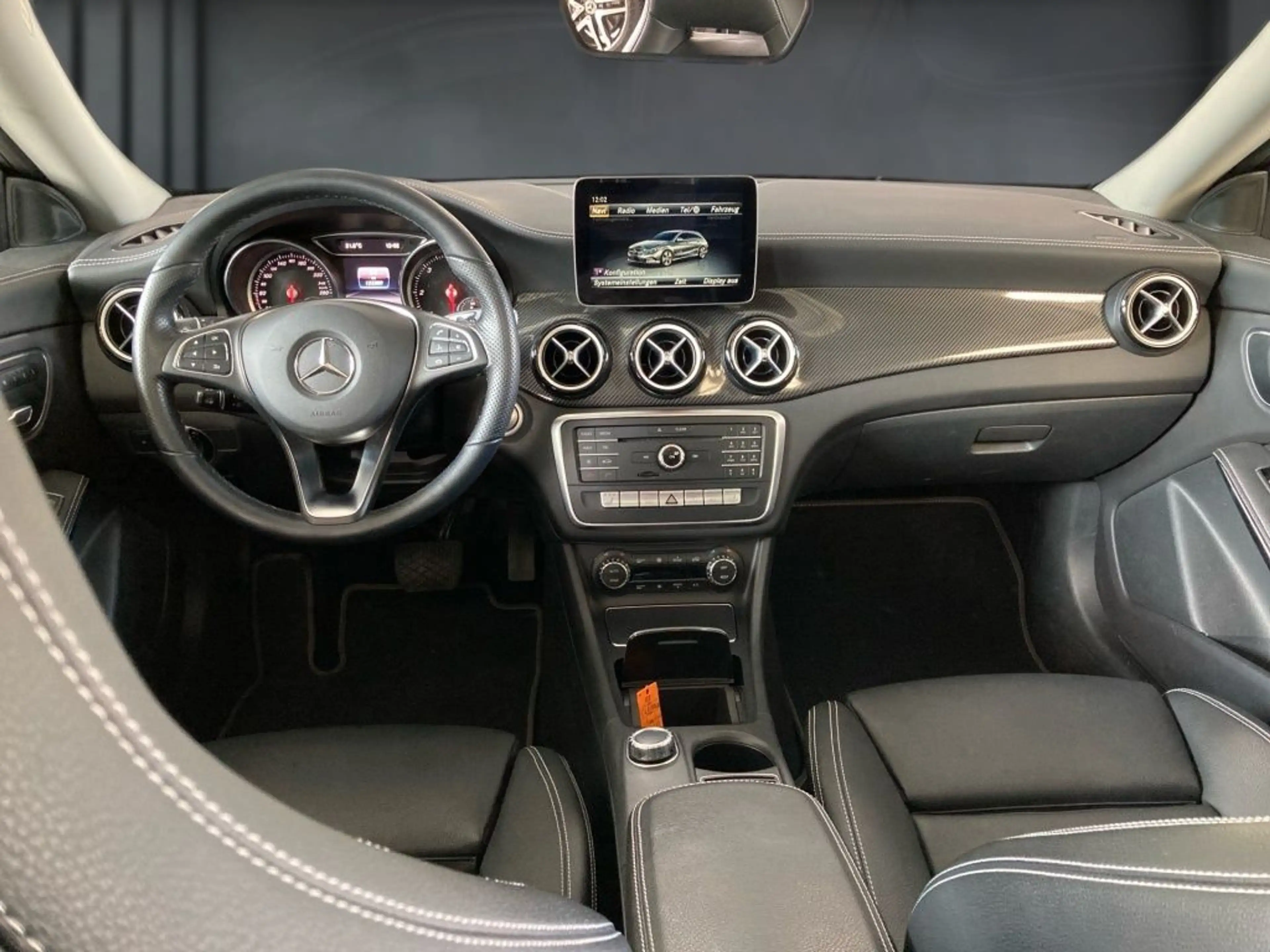 Mercedes-Benz CLA 220 CLA 220 d SB AMG+Carbon+Memory+Night+KAMERA+PANO — photo 15